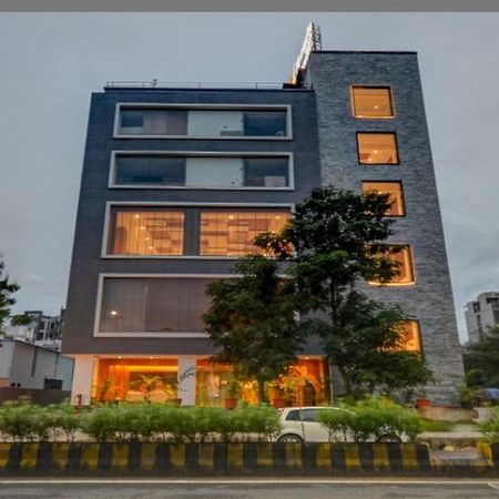 Pinnacle Grand Hotel Ahmedabad Ngoại thất bức ảnh